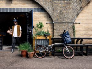 Brompton G Line with Roller Frame - 8-velocidades Traildust White 11 18R055B00COGRQ0FG0050620BB5500EU 6 85401